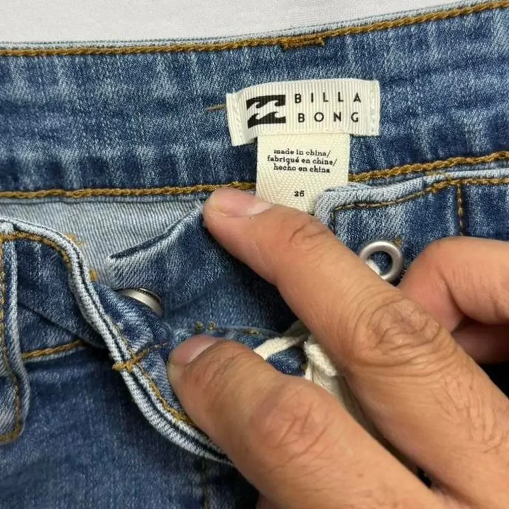 Billa Bong Y2K Lace Up Detail Denim Shorts Womens size 26 grunge Bella swan